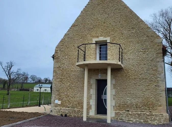 De L'ecurie فيلة *